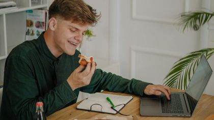 Vai darbinieki mājās patiešām strādā?